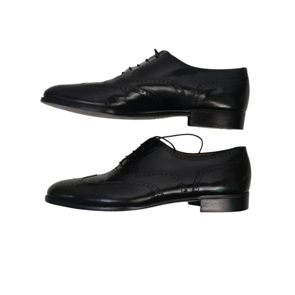 Salvatore Ferragamo Men's Wingtip Oxfords in Black Size 9B
